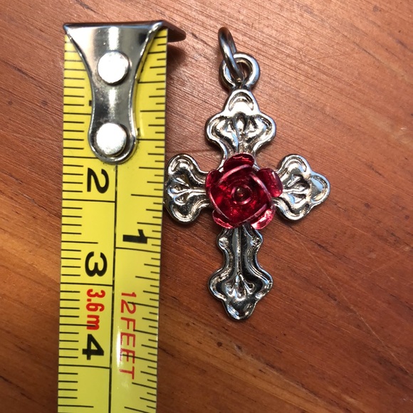 Cross Pendandt - Picture 2 of 3